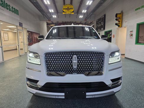 Used 2021 Lincoln Navigator L Reserve w/ Luxury Package AWD/4WD image 3