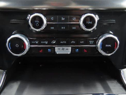 Used 2023 Ford F150 Lariat w/ Equipment Group 502A High image 25