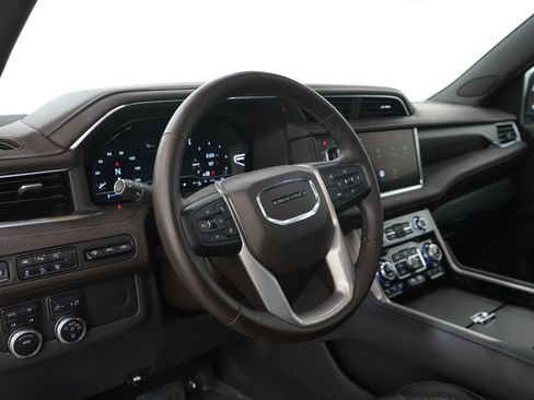 Used 2023 GMC Yukon Denali AWD/4WD image 26