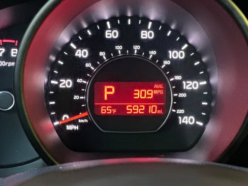 Used 2019 Kia Soul FWD image 24
