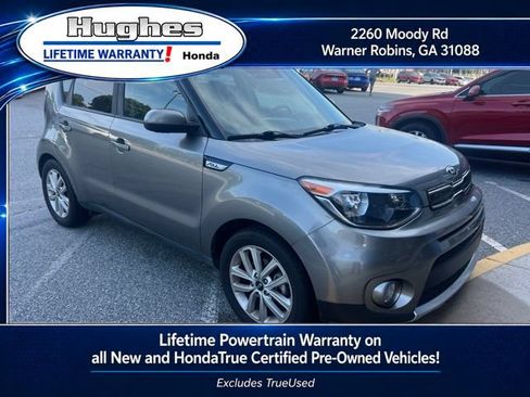 Used 2017 Kia Soul + FWD image 1