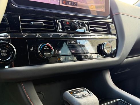 New 2026 Nissan Pathfinder Rock Creek image 38