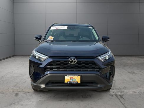 Certified 2022 Toyota RAV4 XLE w/ Convenience Package AWD/4WD image 8