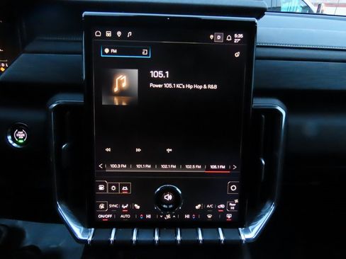 Used 2025 GMC Acadia Elevation w/ Elevation Premium Package image 26