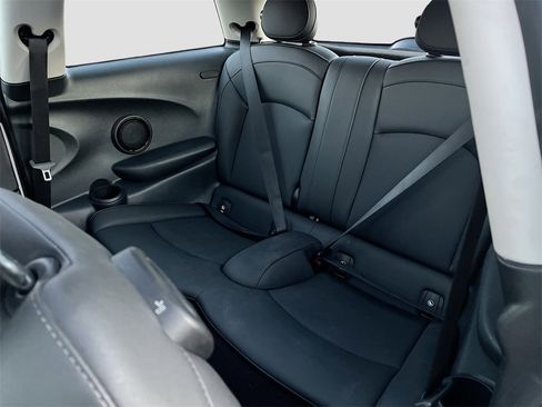 Used 2024 MINI Cooper S image 25