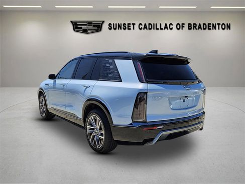 New 2026 Cadillac Vistiq Sport image 5