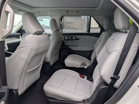 New 2026 Ford Explorer Platinum w/ LUX Leather Package AWD/4WD image 19