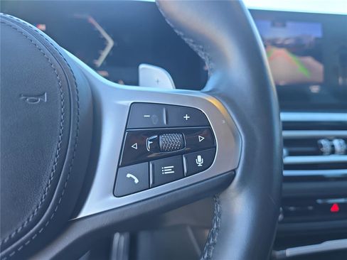 Used 2023 BMW 330i 330i w/ M Sport Package image 22