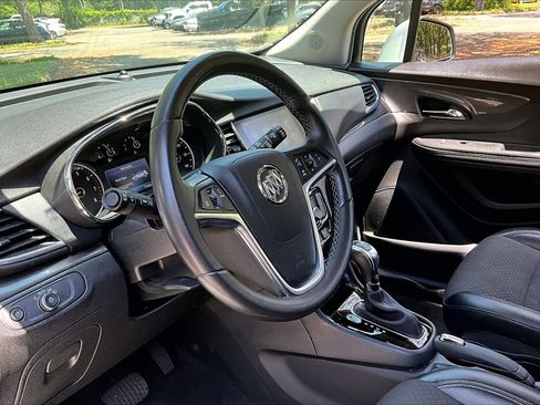 Used 2020 Buick Encore Preferred FWD image 14