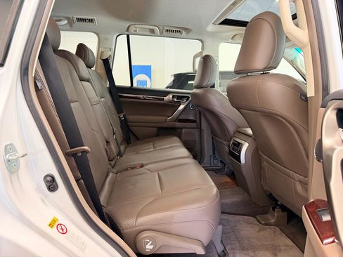 Used 2015 Lexus GX 460 Luxury AWD/4WD image 34