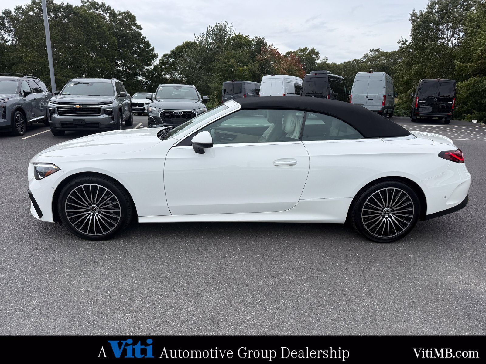 Certified 2024 Mercedes-Benz CLE 450 4MATIC Cabriolet image 11