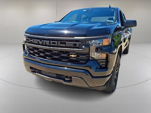 Used 2022 Chevrolet Silverado 1500 Custom AWD/4WD image 4