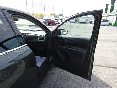 Used 2018 Chevrolet Equinox LT image 25