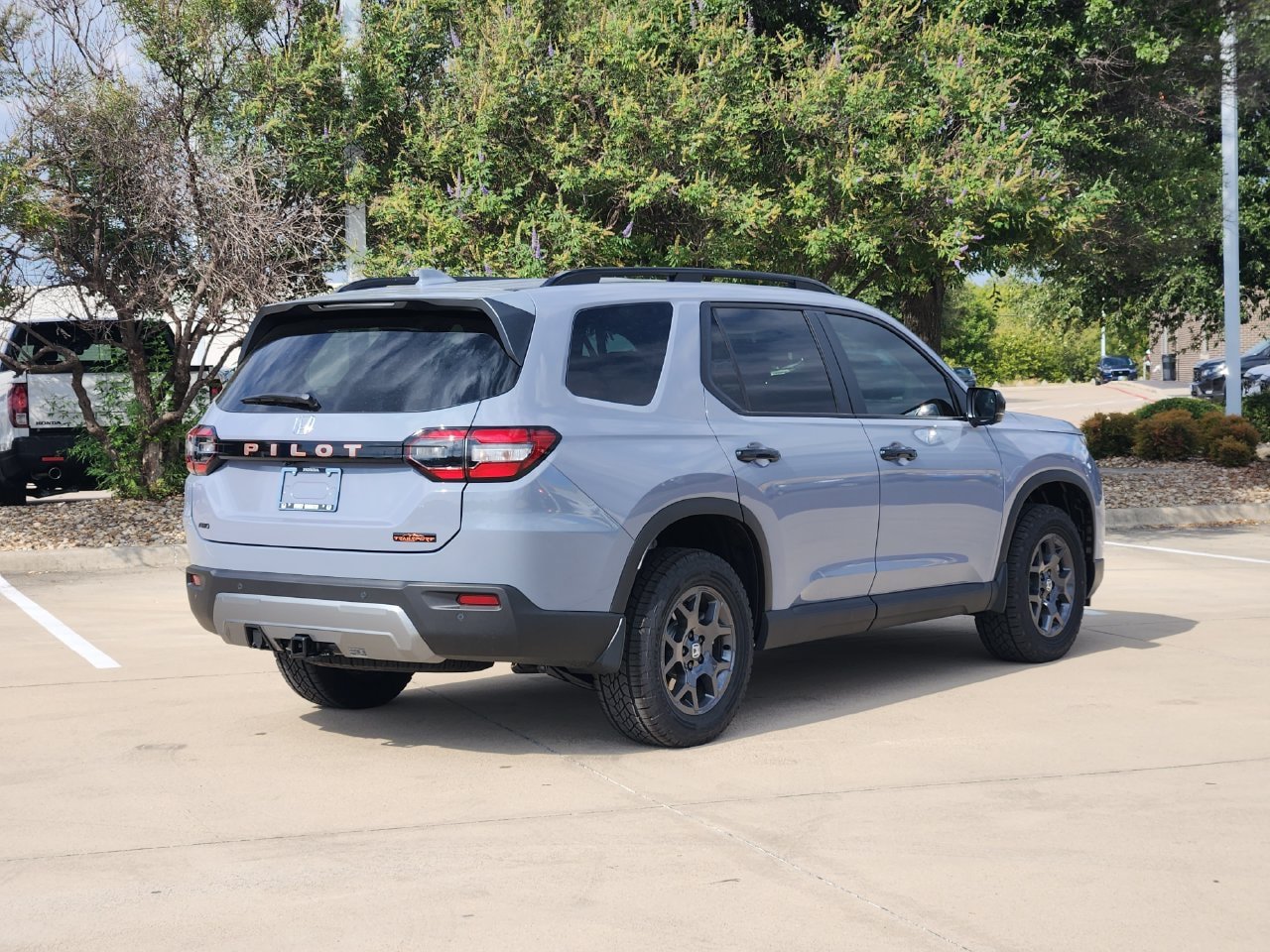 New 2026 Honda Pilot TrailSport image 3