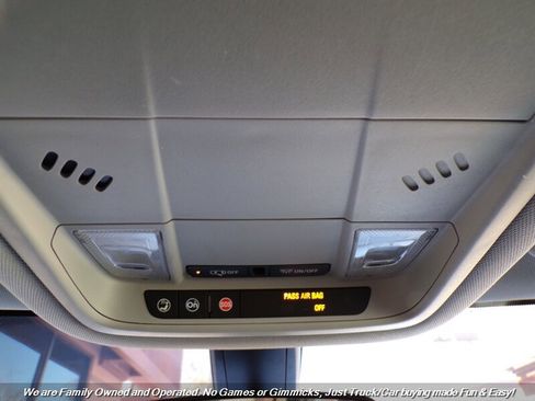 Used 2017 GMC Acadia SLE image 47