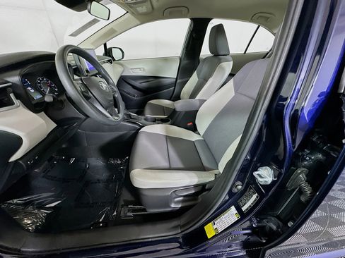Used 2023 Toyota Corolla LE FWD image 12