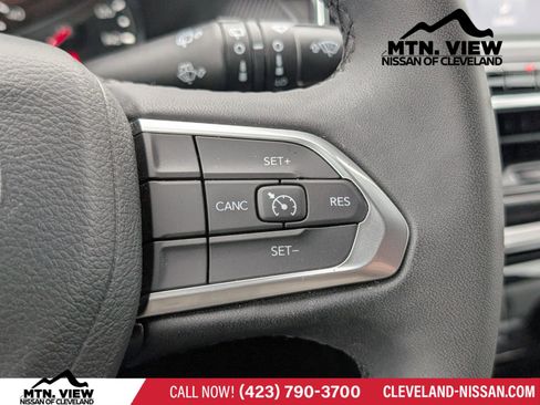 Used 2023 Jeep Compass Altitude image 21