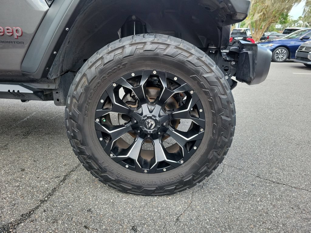 Used 2023 Jeep Gladiator Rubicon AWD/4WD image 6