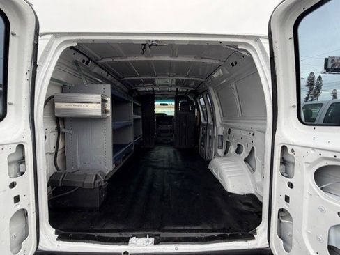Used 2009 Ford E-250 and Econoline 250 image 13
