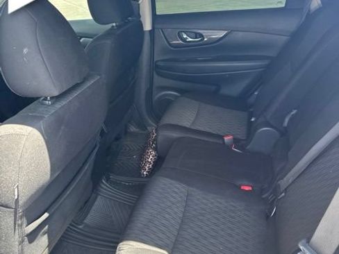 Used 2020 Nissan Rogue SV AWD/4WD image 3