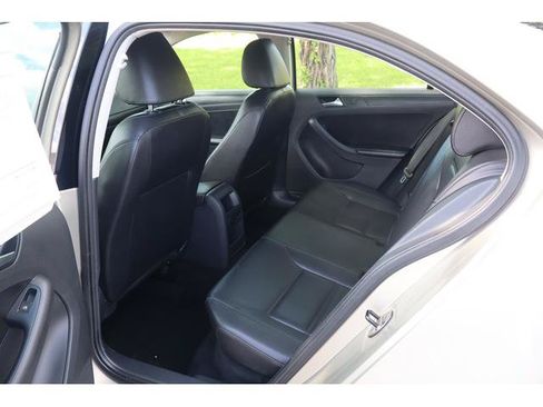Used 2014 Volkswagen Jetta SE FWD image 7