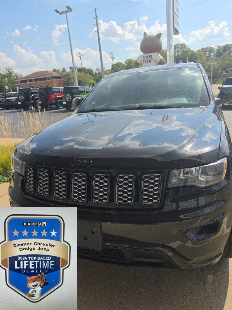 Used 2019 Jeep Grand Cherokee Altitude RWD image 1