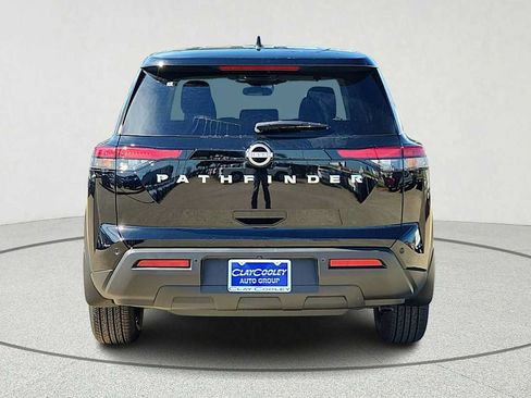 Used 2024 Nissan Pathfinder S FWD image 7