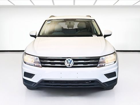 Used 2019 Volkswagen Tiguan S w/ Driver Assistance Package FWD image 2