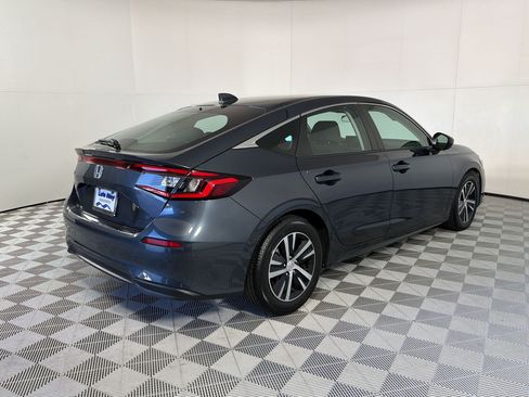 Used 2024 Honda Civic LX image 9
