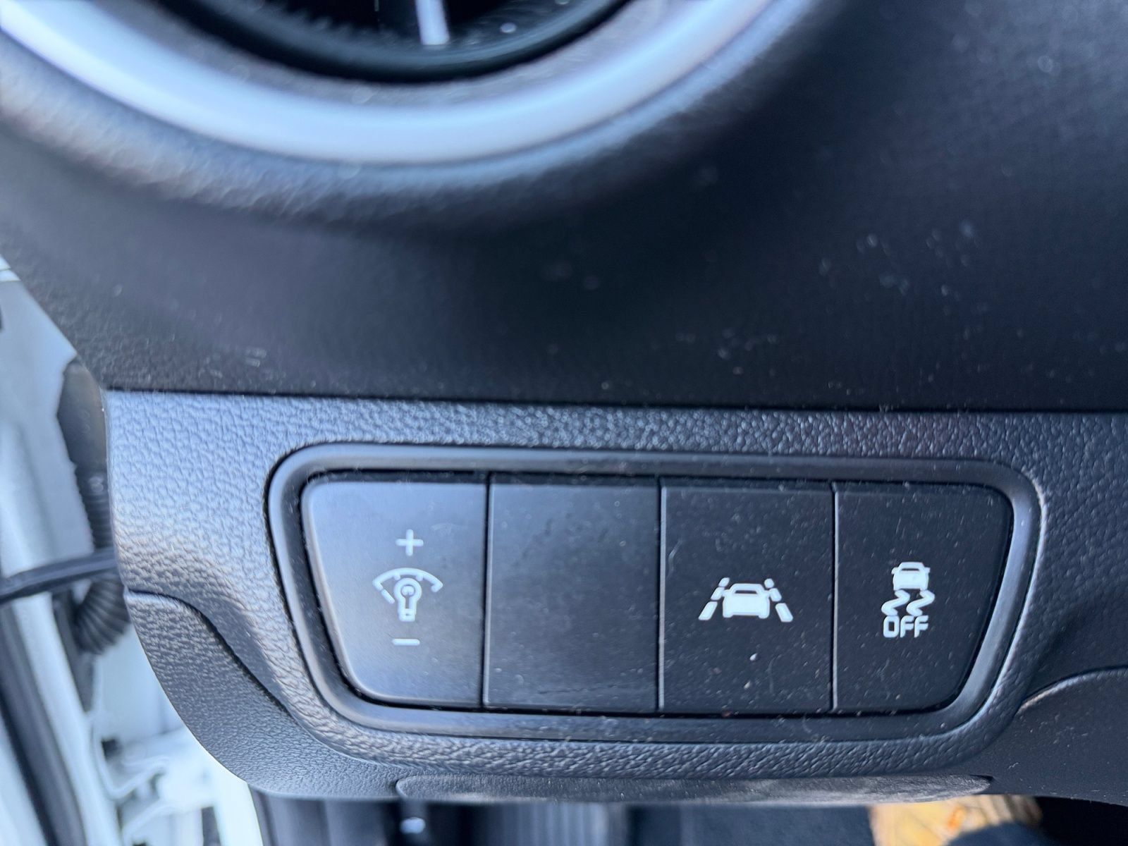 Used 2021 Kia Forte LXS FWD image 25