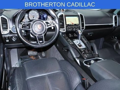 Used 2016 Porsche Cayenne AWD/4WD image 25