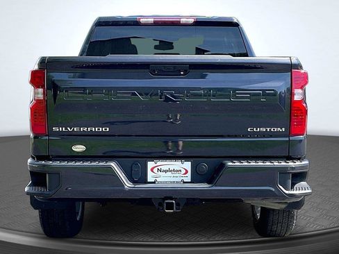 Used 2023 Chevrolet Silverado 1500 Custom AWD/4WD image 4