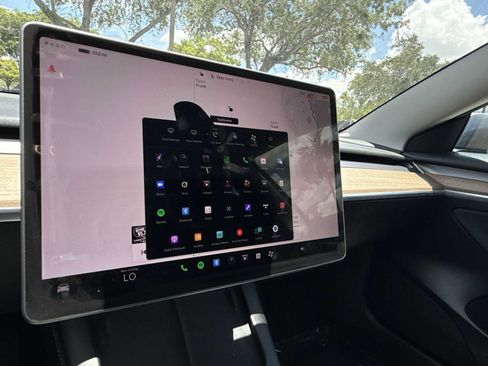 Used 2023 Tesla Model 3 Standard Range RWD image 24