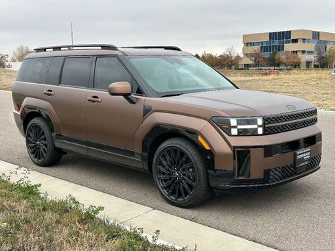 Used 2025 Hyundai Santa Fe Calligraphy image 3