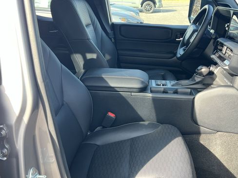 Used 2025 Toyota Land Cruiser image 27