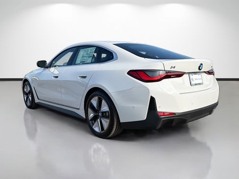 New 2026 BMW i4 eDrive40 w/ Parking Assistance Package image 5