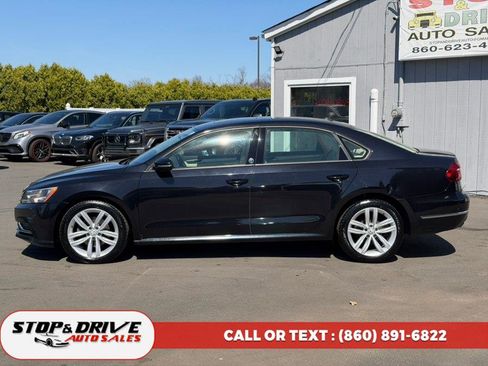Used 2019 Volkswagen Passat 2.0T Wolfsburg w/ Wheels & Sunroof Package FWD image 2