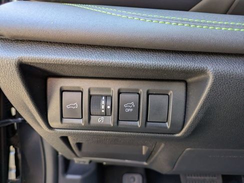 Used 2025 Subaru Outback Onyx Edition AWD/4WD image 24