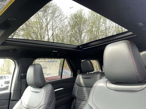 New 2026 Ford Explorer ST-Line AWD/4WD image 5