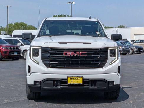Used 2024 GMC Sierra 1500 Elevation AWD/4WD image 2