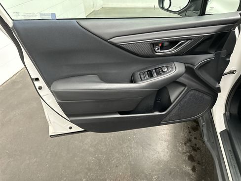 Used 2022 Subaru Outback Premium AWD/4WD image 16