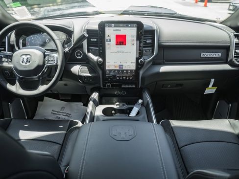 New 2026 RAM 2500 Laramie AWD/4WD image 24
