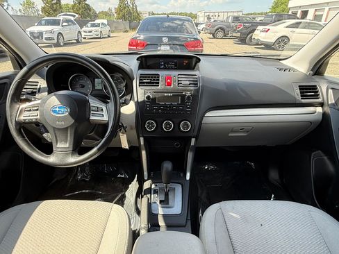 Used 2015 Subaru Forester 2.5i Premium w/ All-Weather Package image 3