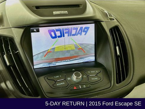 Used 2015 Ford Escape SE w/ Equipment Group 201A AWD/4WD image 19