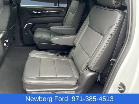 Used 2024 GMC Yukon XL Denali w/ Advanced Technology Package AWD/4WD image 28