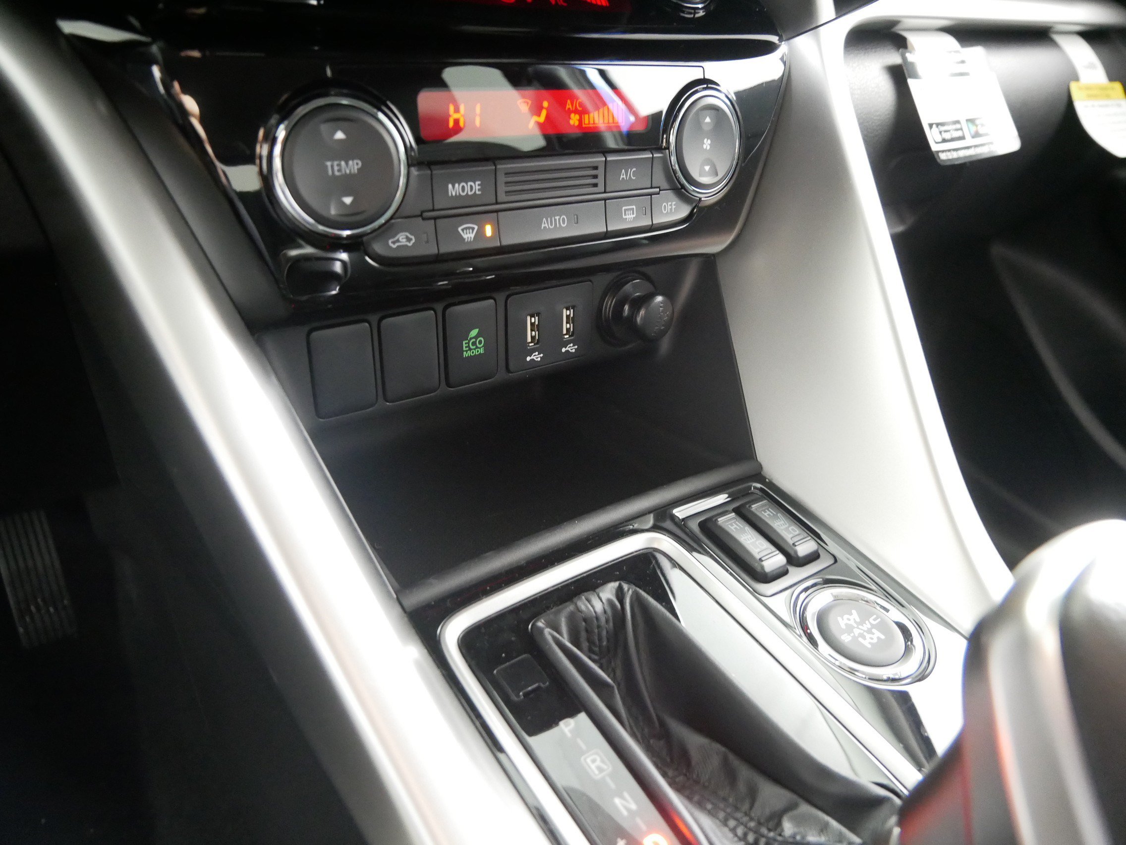 New 2026 Mitsubishi Eclipse Cross LE AWD/4WD image 7