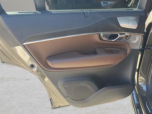 Used 2022 Volvo XC90 T6 Inscription w/ Lounge Package image 14