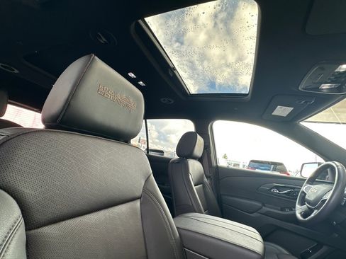 Used 2022 Chevrolet Traverse High Country w/ LPO, Floor Liner Package image 22