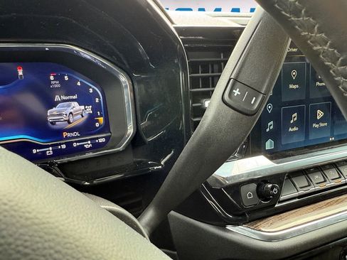 Used 2024 Chevrolet Silverado 1500 LT image 14