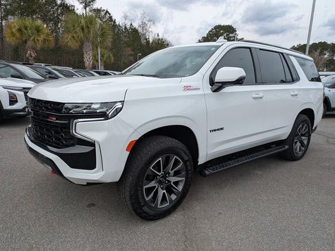 Certified 2023 Chevrolet Tahoe Z71 w/ Luxury Package image 8